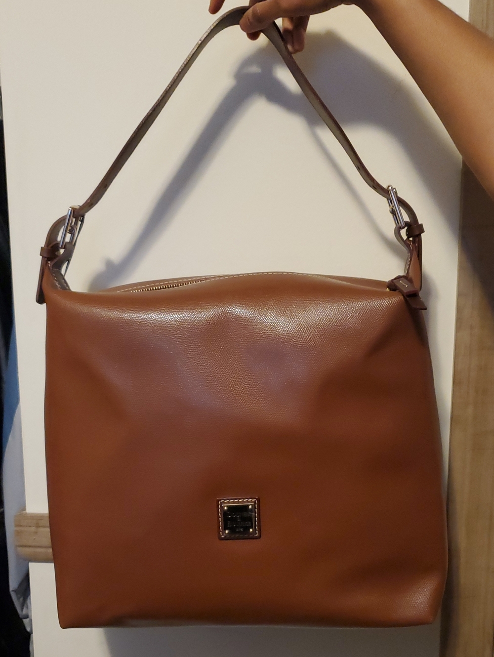 Dooney&Bourke Classic Brown Leather Shoulder Bag